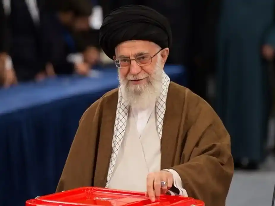 Versiones cruzadas sobre el líder supremo de Irán tras ataques en Medio Oriente