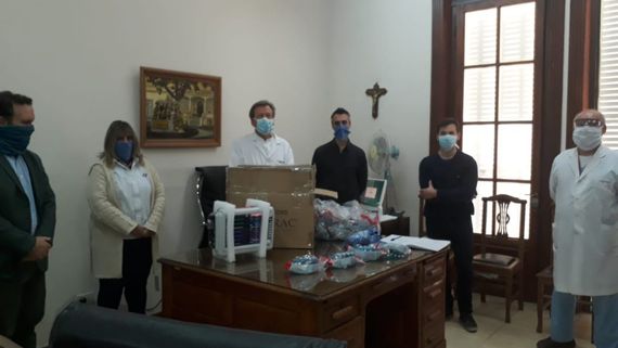 La Comisión de Damas entregó equipamiento e insumos al Sistema de Salud 