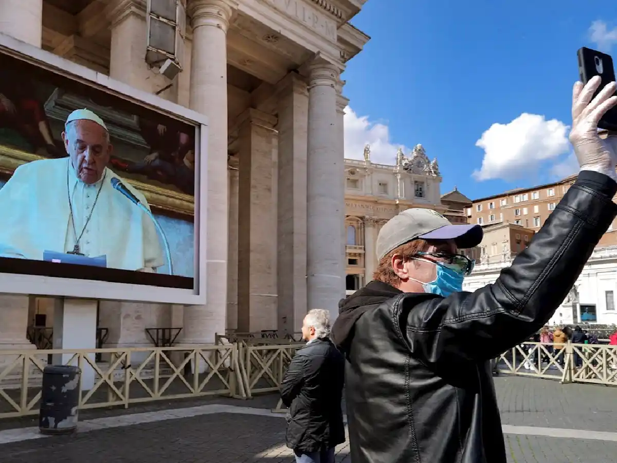  El Vaticano celebrará Semana  Santa sin la presencia de fieles 