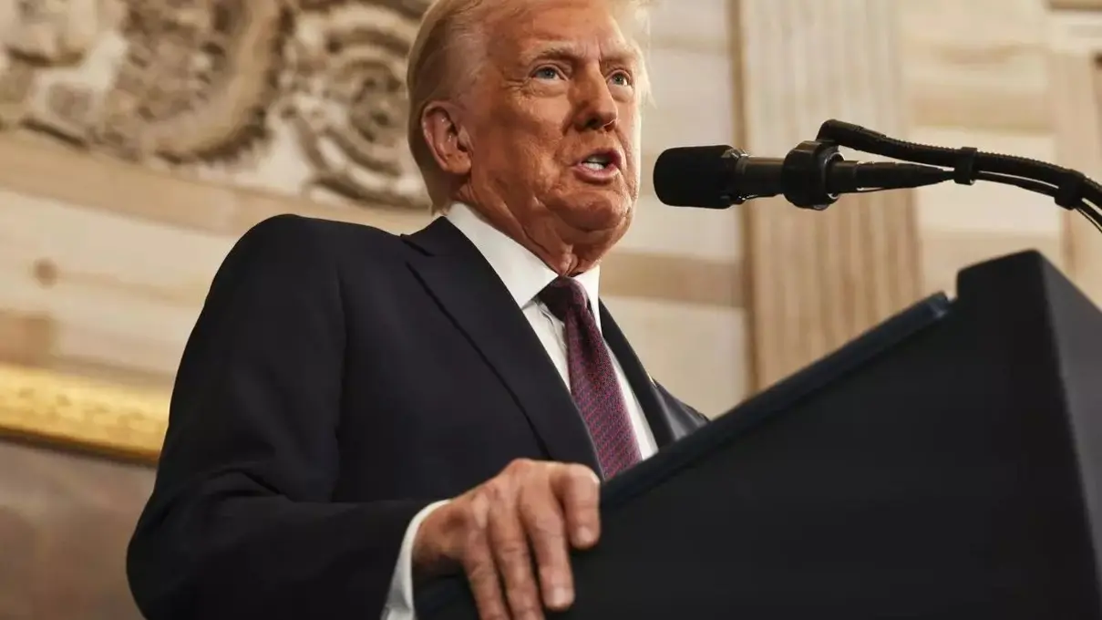 Trump insta a Rusia a aceptar cese al fuego de 30 días en Ucrania