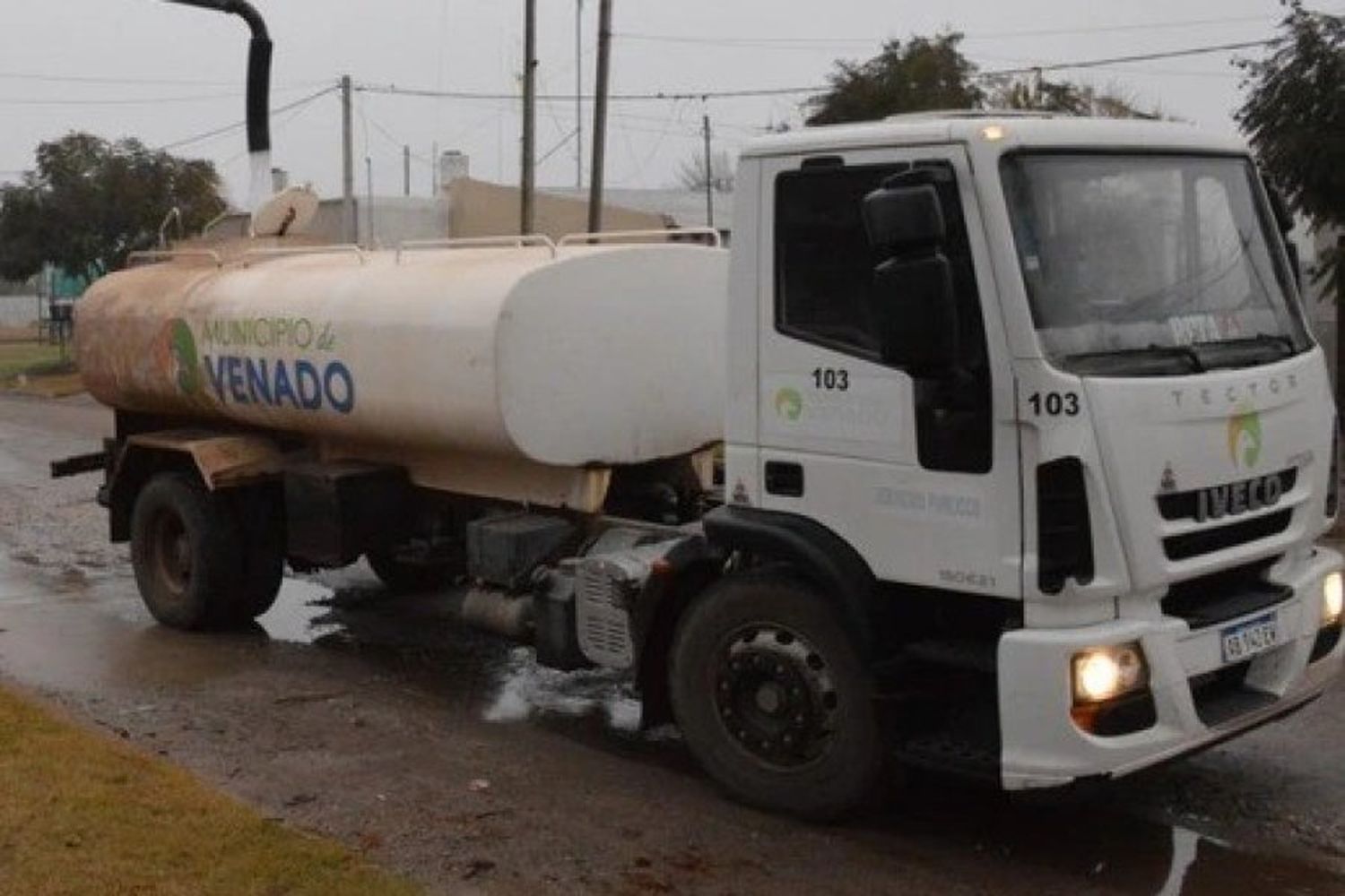 Un masculino demorado por intentar sustraer gasoil de un camión municipal