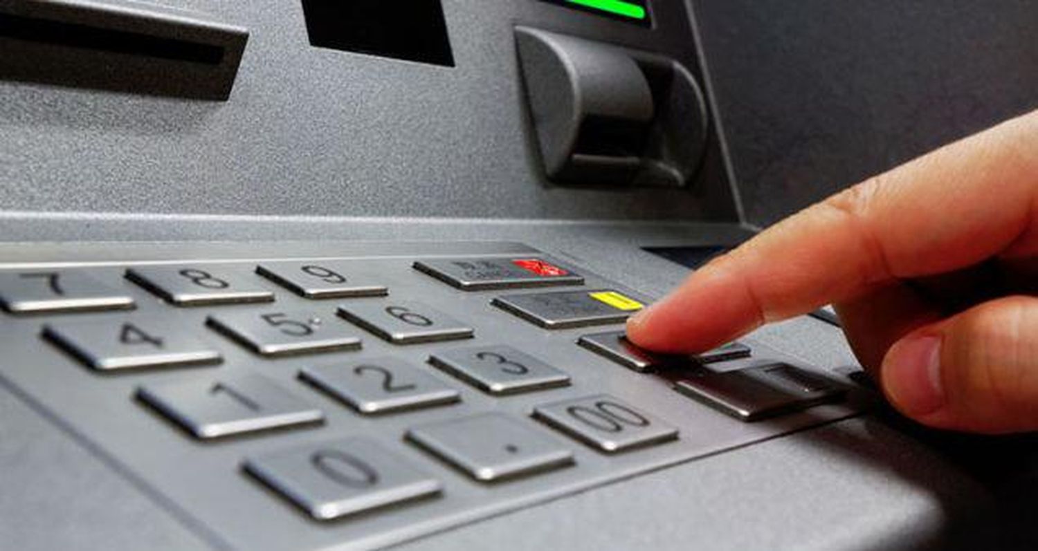 Comienza el pago de haberes a estatales entrerrianos