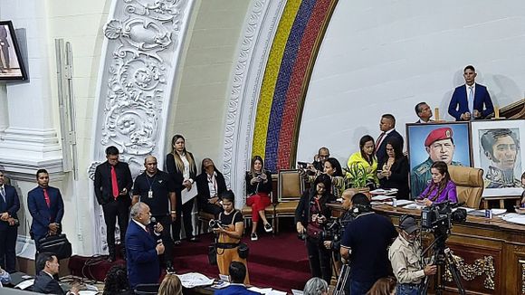 APROBADA POR AN CHAVISTA: Aplicarán Ley de Protección de Activos a usurpadores de cargos y sus colaboradores