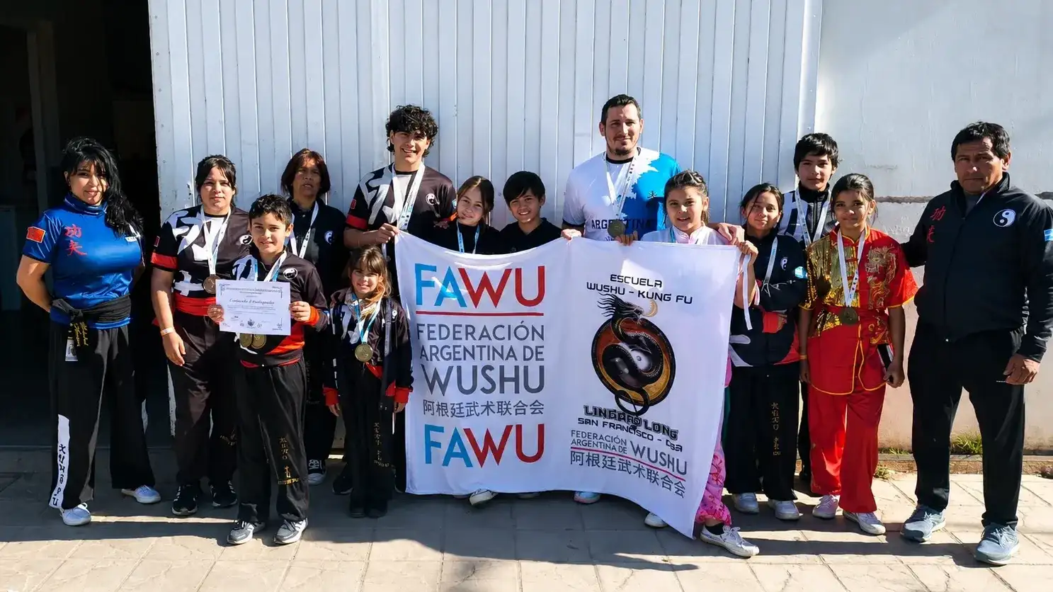 Academia de kung fu Lindao Long.