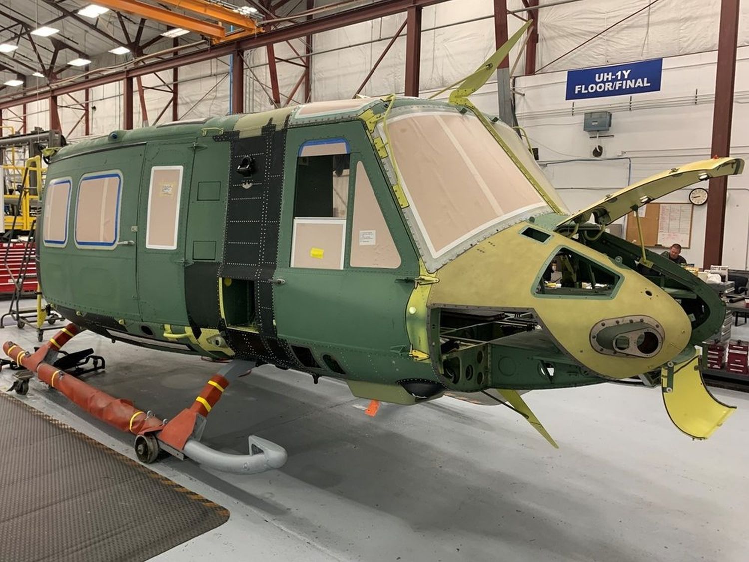 Bell comienza la fabricación del primer UH-1Y Venom para un cliente internacional