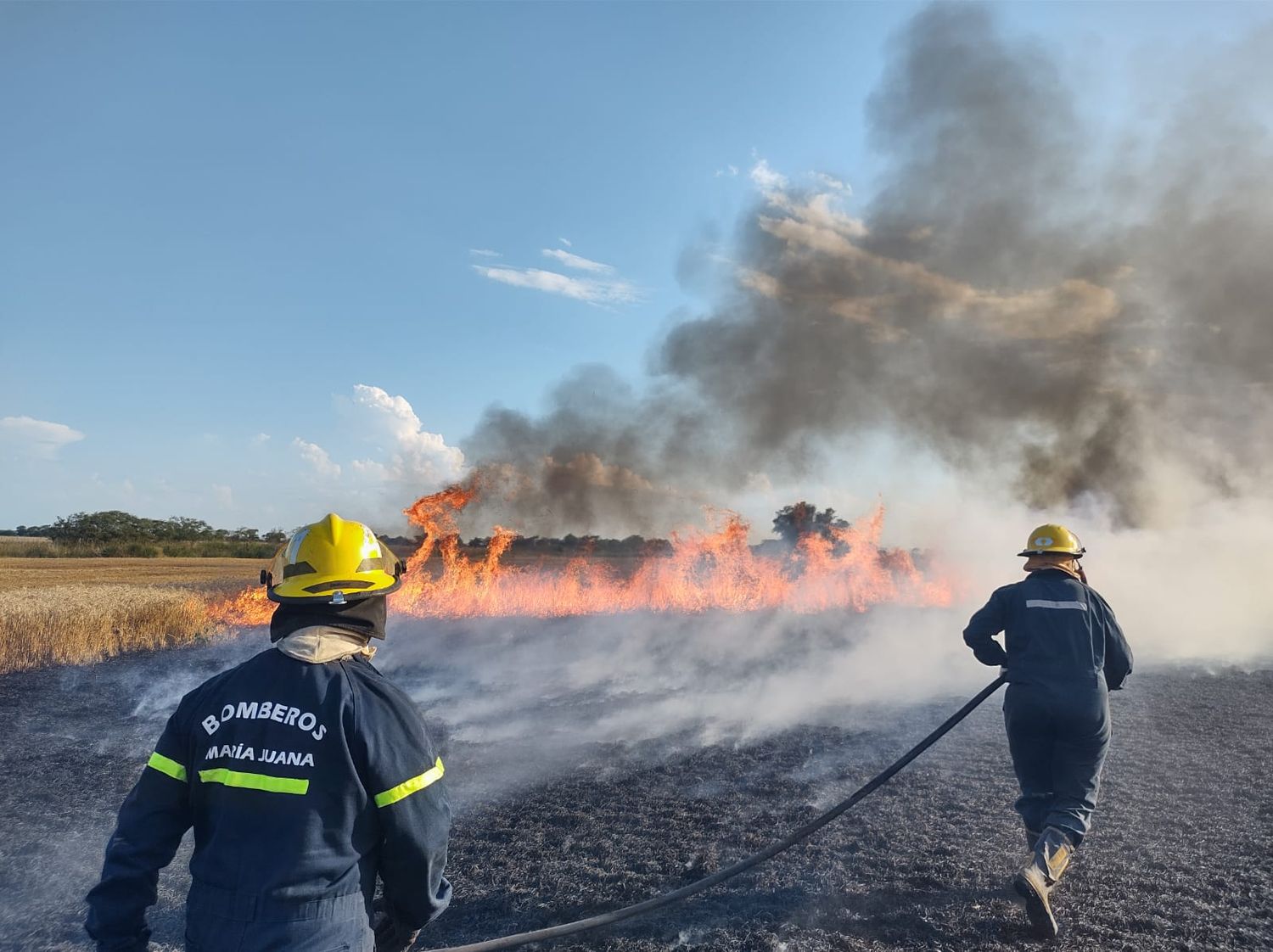 Arduo trabajo durante casi dos horas para frenar un incendio en zona rural de la región