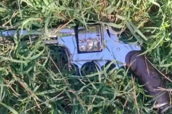 Cayeron dos adolescentes armados que habían realizado una entradera