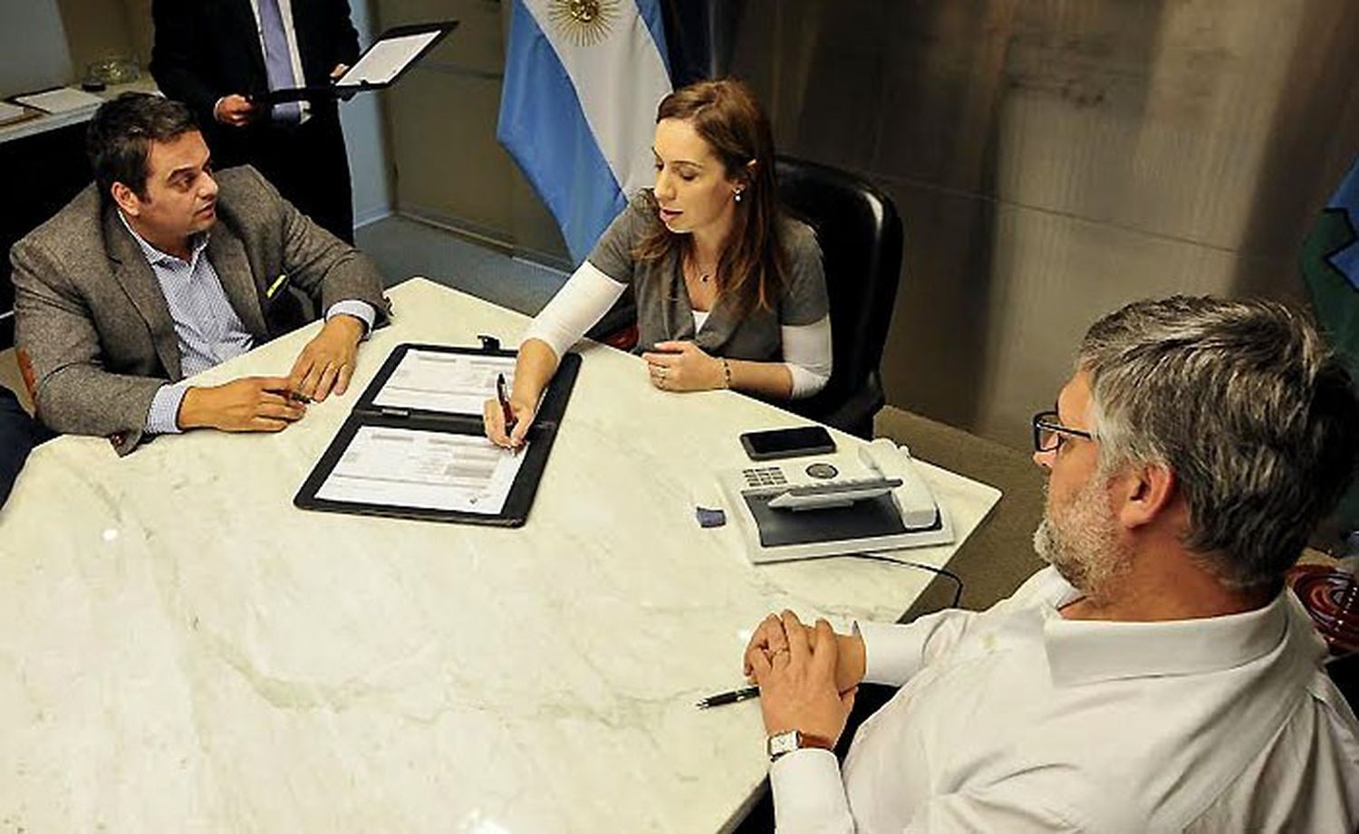Provincia pide que el gobierno nacional intervenga en el paro docente