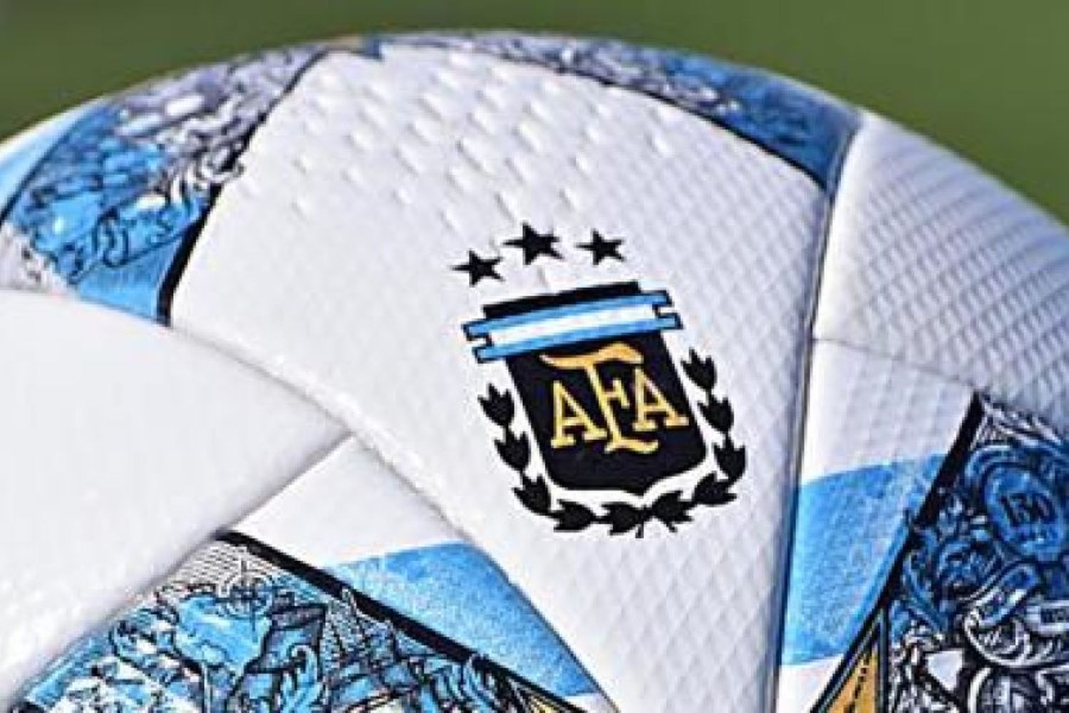 Se presentó la nueva pelota para la Copa de la Liga