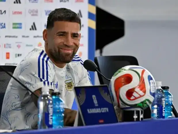 Nicolás Otamendi: “Sabemos que somos los campeones del mundo y todos nos van a querer ganar”