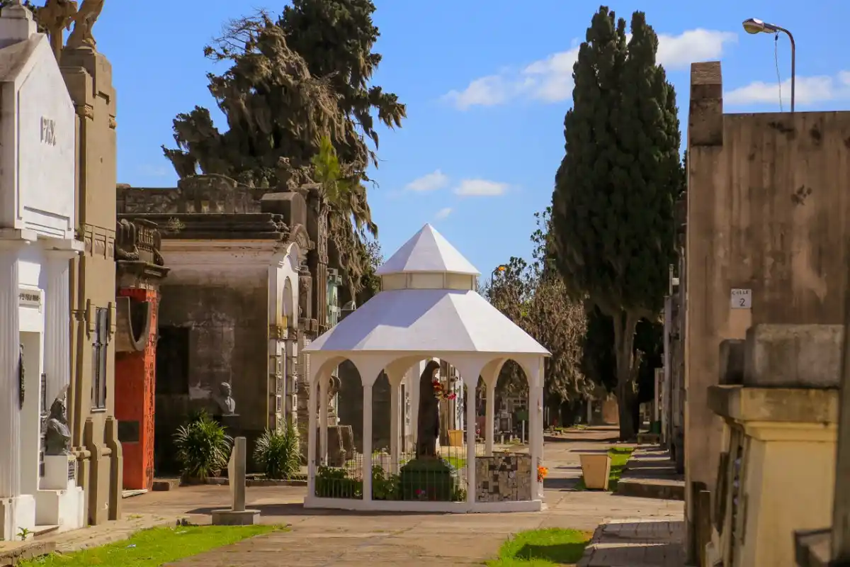 Ponen en marcha el ciclo 2026 de los Circuitos Guiados Educativos en el Cementerio Norte