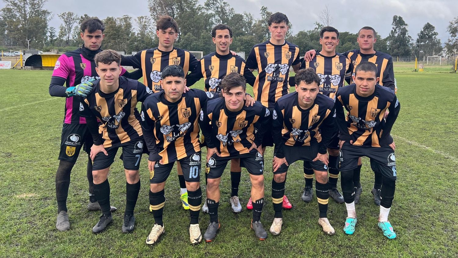 Atlético Ayacucho y Gimnasia se despegaron en lo más alto