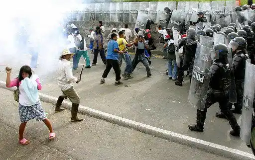 Gobierno de Colombia anuncia que manifestantes suspenden diálogo para salir de la crisis