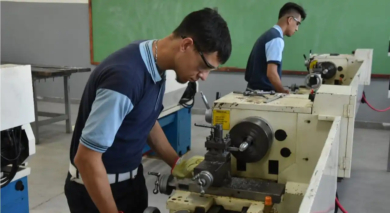 Anunciaron la construcción de 100 Escuelas Técnicas en todo el país