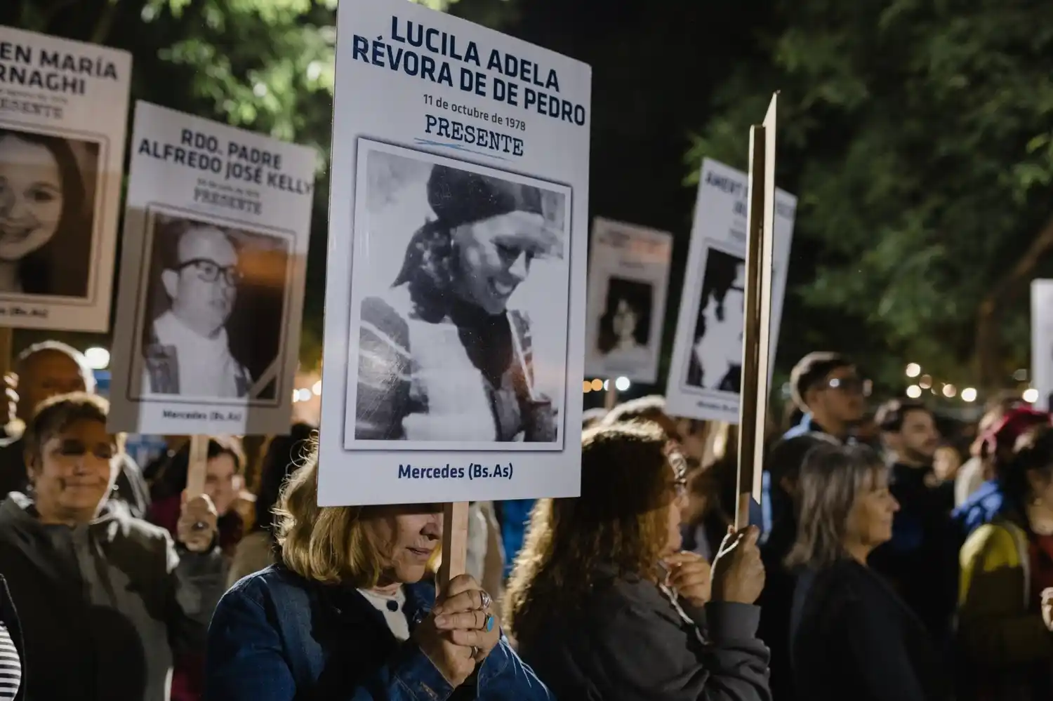 En algunas comunas hubo vigilia en la noche previa