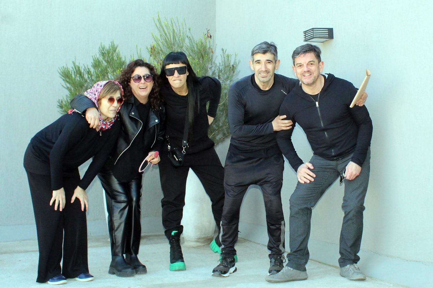 Elenco de “Compulsivos”. Nacho Fernández, Verónica Frechero, Karina Nicolás, Silvina Avendaño y Marcelo Bruno