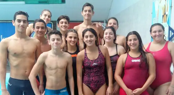 Destacada delegación compite en el Provincial de natación
