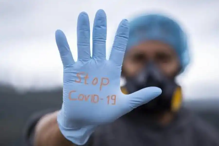 El mundo comenzó a salir de la "fase de emergencia" de la pandemia, aseguró la OMS