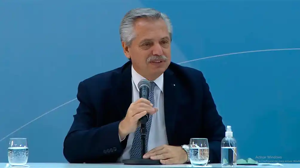 Alberto Fernández presenta el protocolo de actuación para la investigación científica