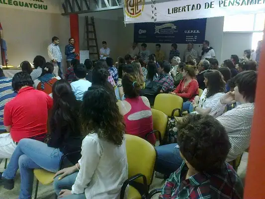 Los jóvenes hablaron con Sergio Massa en una videoconferencia