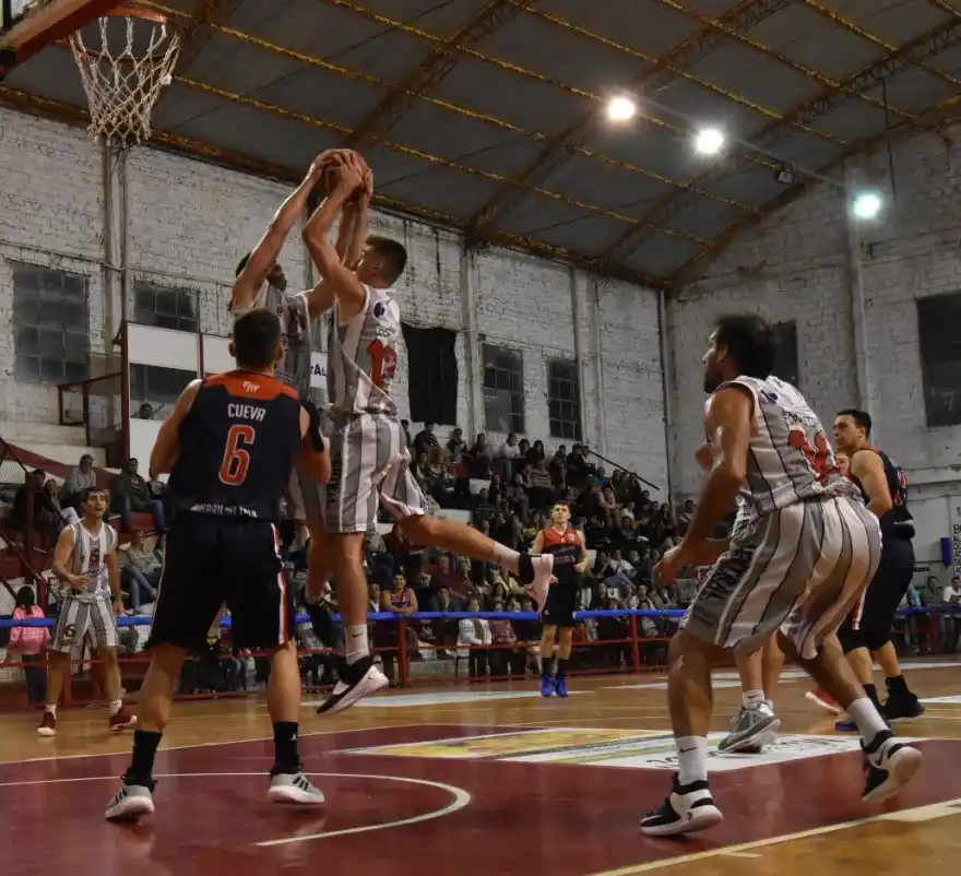 Con sufrimiento, Central derrotó de visitante a Peñarol