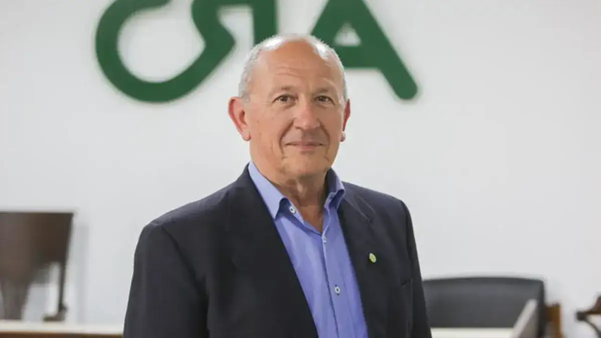 El presidente de Confederaciones Rurales Argentinas advirtió que "tenemos un arma legal, los granos los tenemos nosotros"