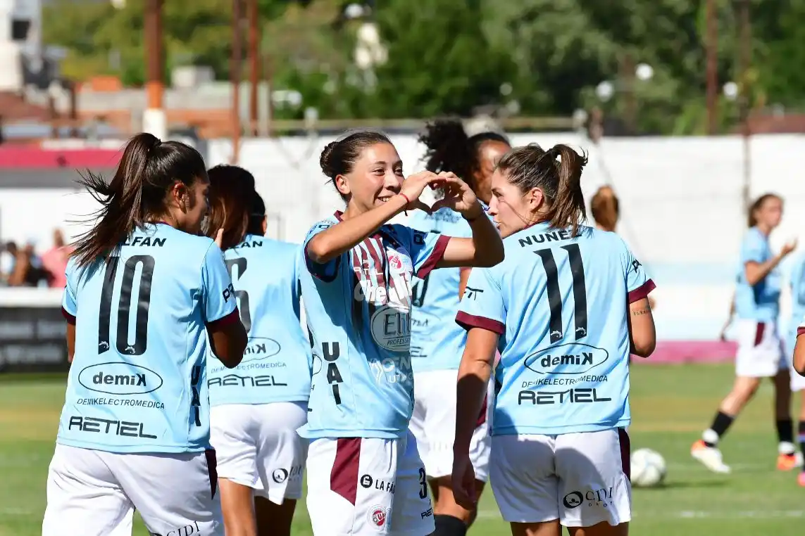 Romina Núñez selló la victoria de UAI Urquiza