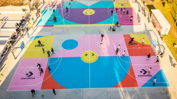 Terminaron las obras de las dos nuevas canchas de básquet de la Plaza España