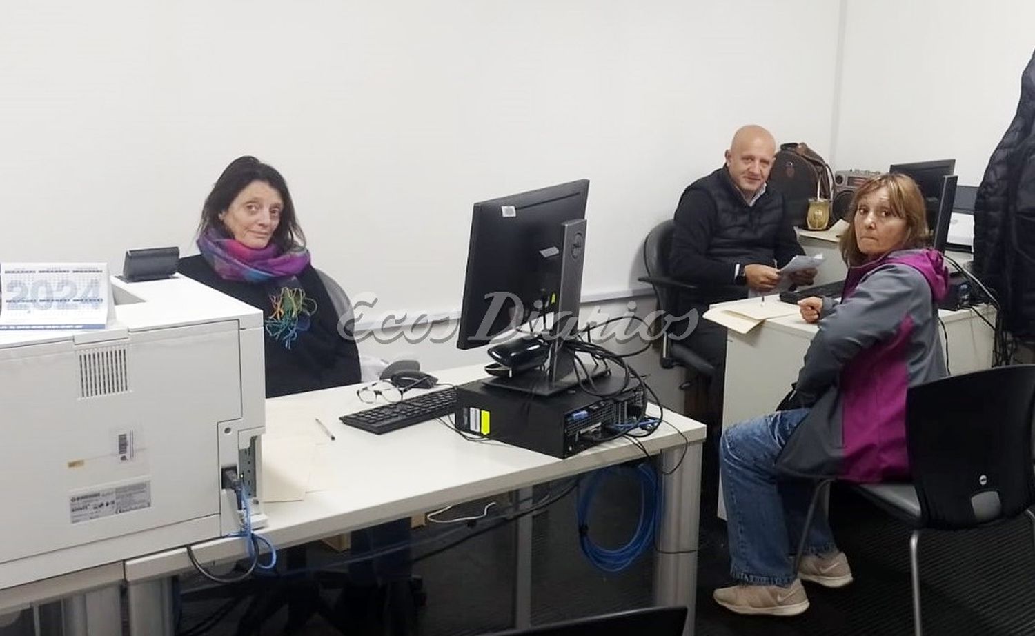 Cuatro boxes de atención. Hay en la dependencia temporaria
