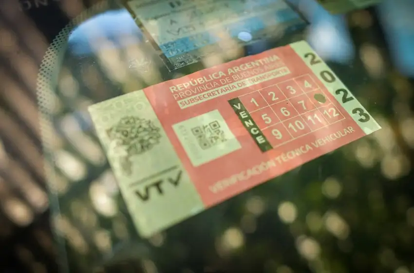 la VTV costará desde este jueves y hasta el 31 de mayo para los autos un total de $27.624,93, lo que representa un aumento del 72,67%.