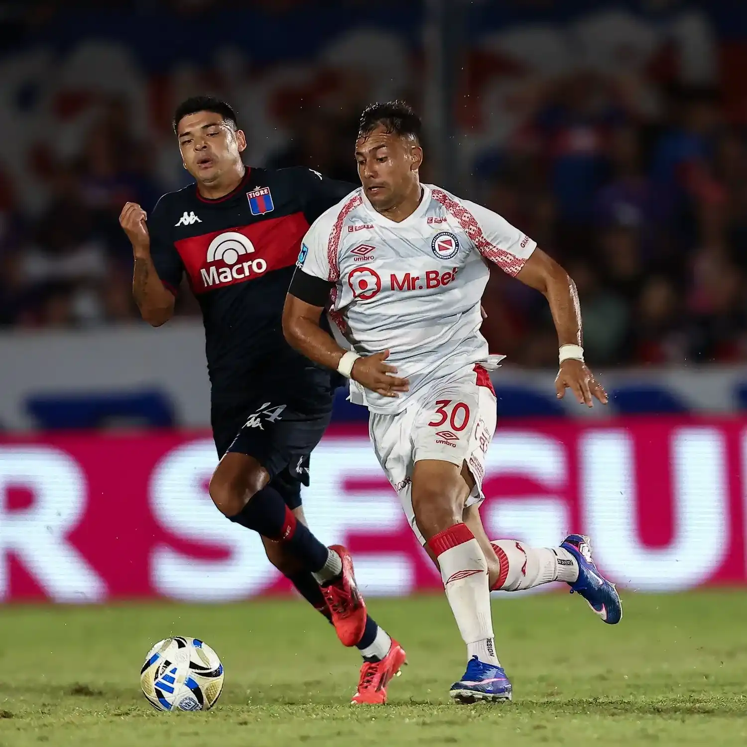 Tigre y Argentinos Juniors, 1-1