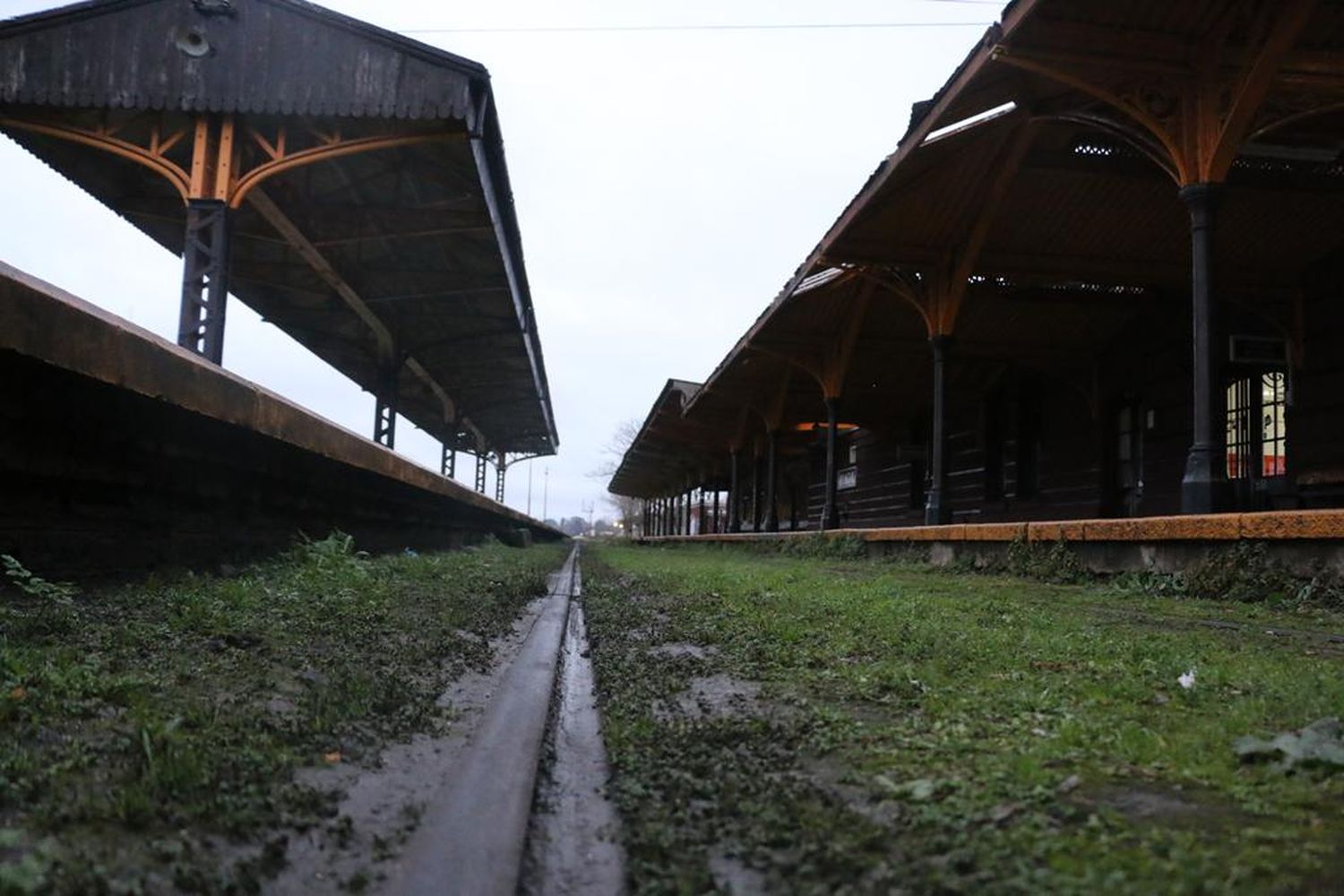 Ante el cierre de Ferrobaires reina gran incertidumbre de los trabajadores de Tandil