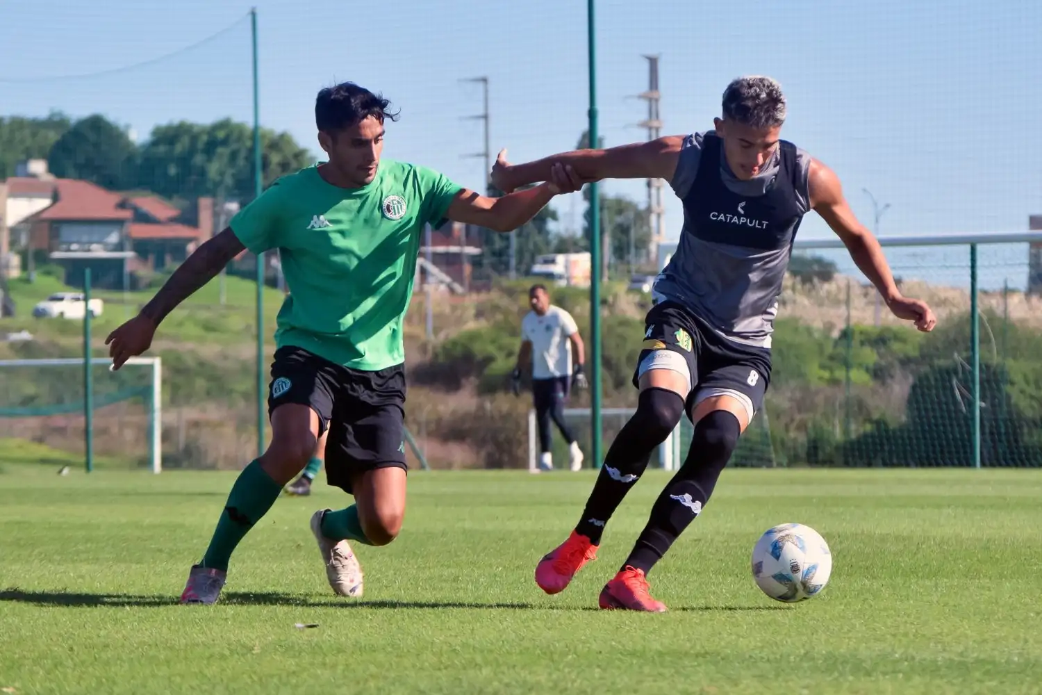 Kimberley y Aldosivi se midieron esta mañana en el predio del "Tiburón" (Foto: Prensa Aldosivi)