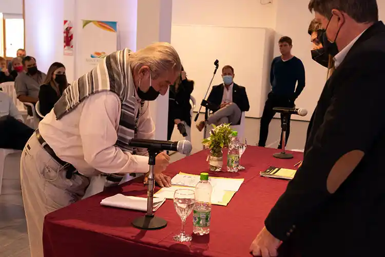 Vecinos sancayetanenses firmaron sus escrituras