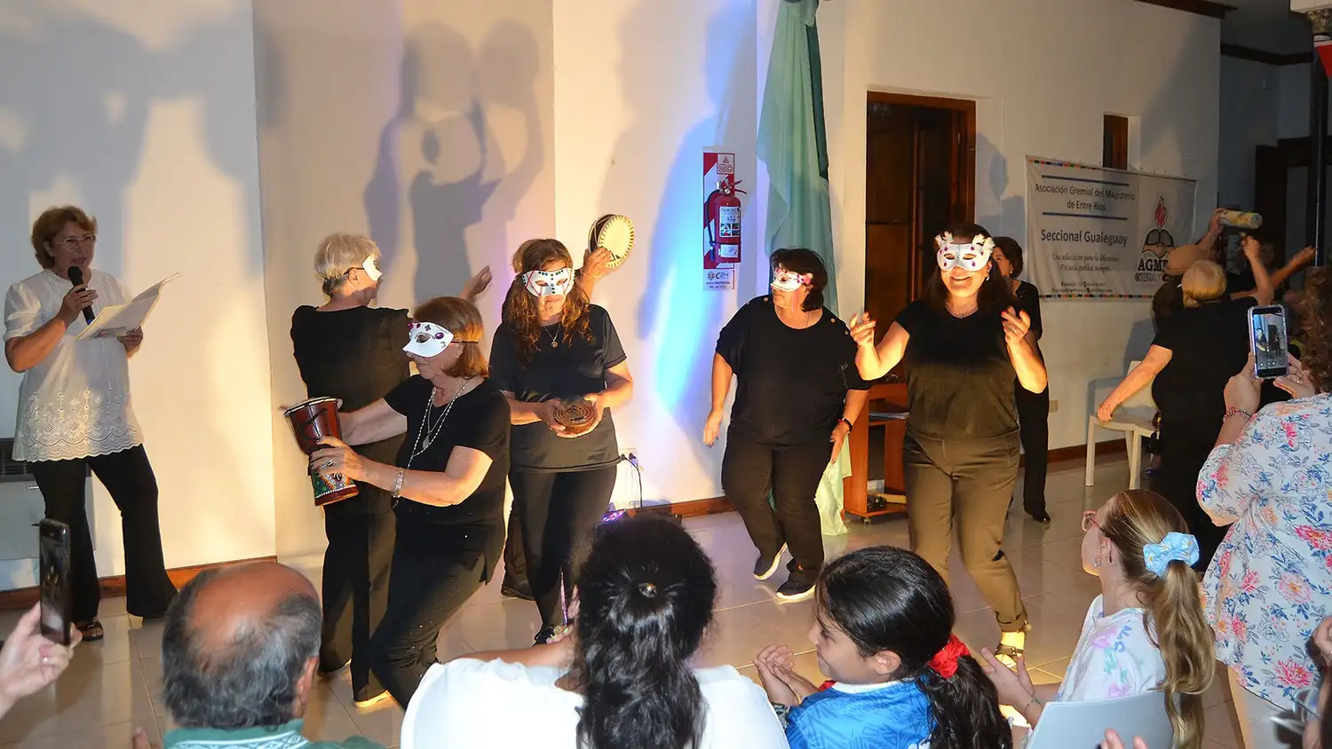 AGMER realizó la muestra anual de talleres con gran participación del sector pasivo