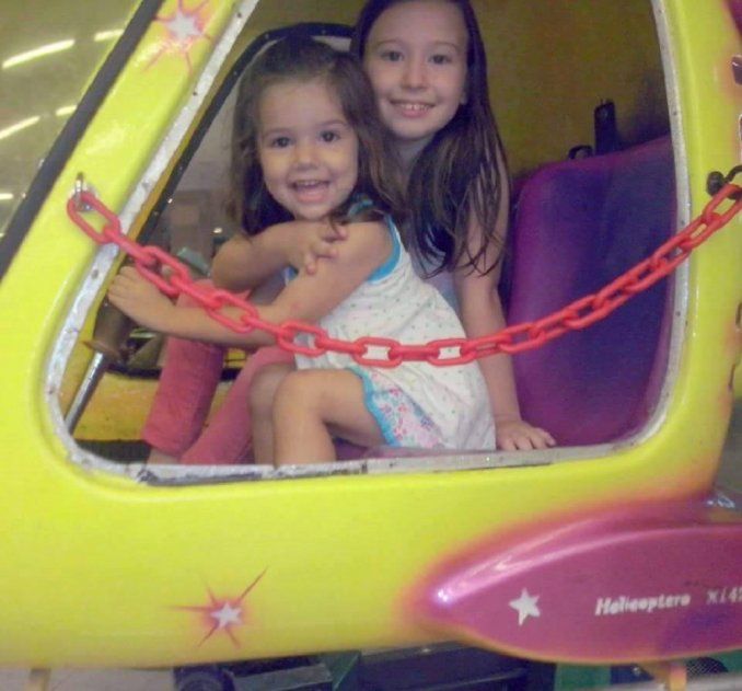Buscan a dos nenas que desaparecieron con su madre