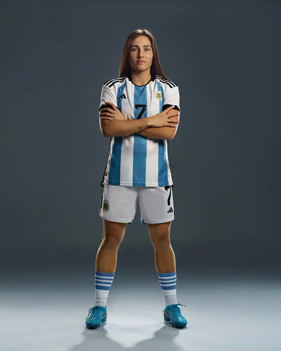 Romina Núñez posó para la imagen oficial