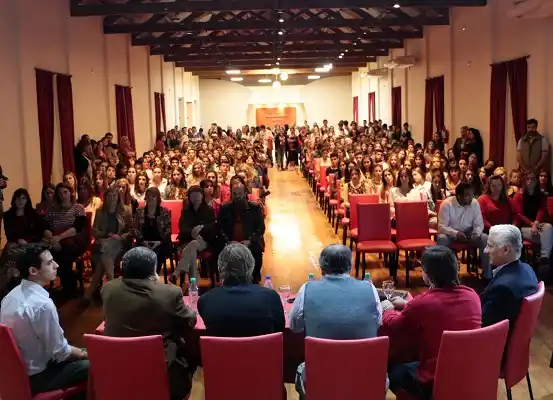 Se realizó el lanzamiento del 56º Desfile Estudiantil de Carrozas