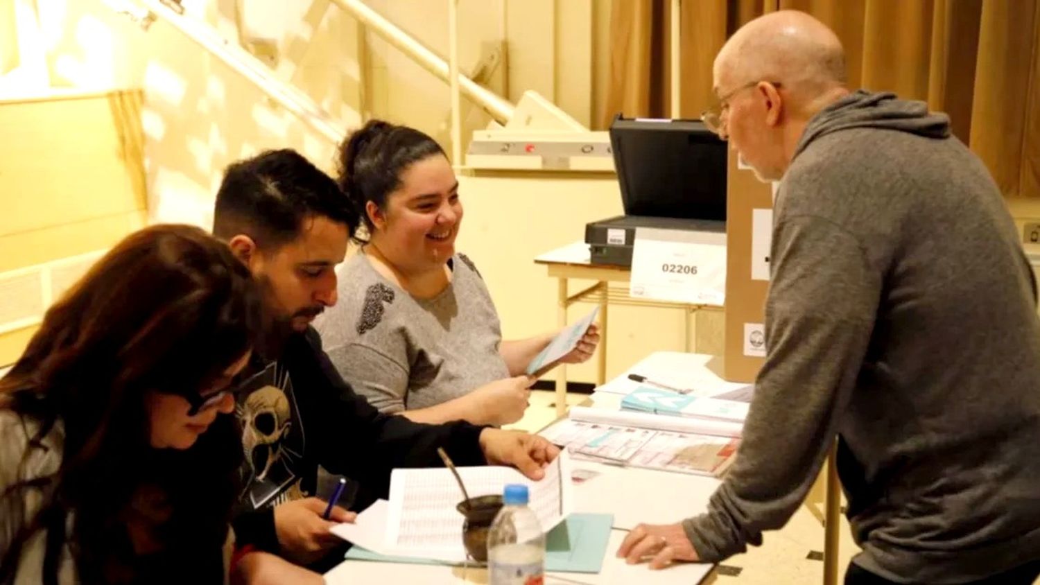 Las elecciones porteñas tuvieron la participación más baja en décadas: votó el 53,3% del padrón
