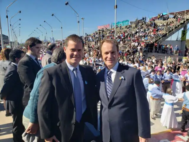 Bordet encabezó el acto oficial del 25 de Mayo en Gualeguaychú