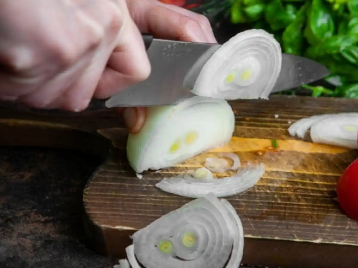 Cebolla, azúcar, carnes y lácteos, los que más aumentaron en mayo