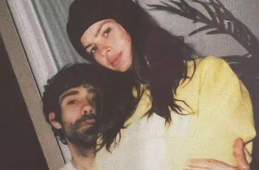 La China Suárez blanqueó su romance con Armando Mena Navareño en España