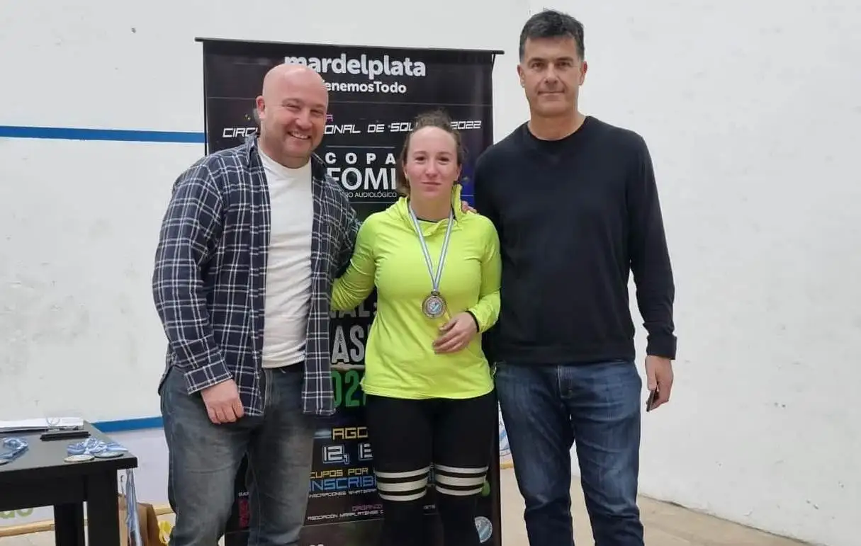 Antonela Falcione ganó en su casa