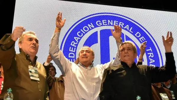 Pactos, palabrerío y partida de defunción