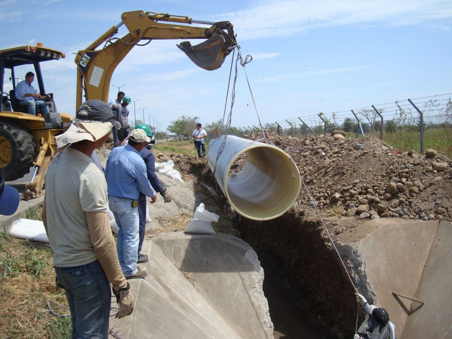 La provincia adjudicó la obra del Acueducto Tostado – Villa Minetti