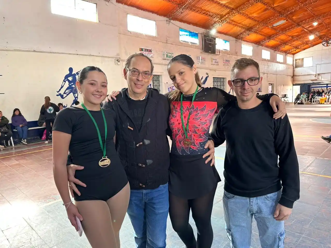 Mia Azimonti y María Dubini obtuvieron el primer puesto en Capitán Sarmiento.