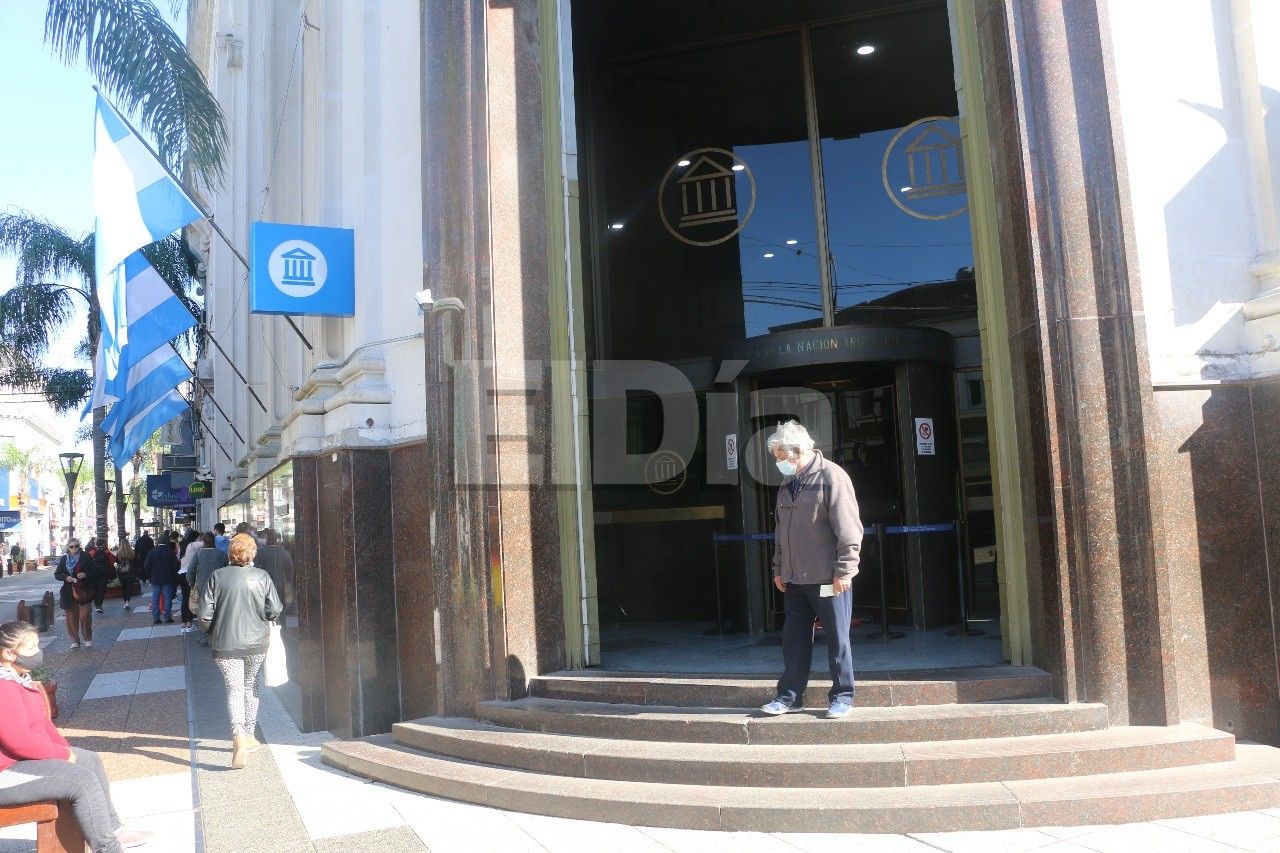 Por el paro bancario, las calles céntricas lucieron casi desiertas en Gualeguaychú