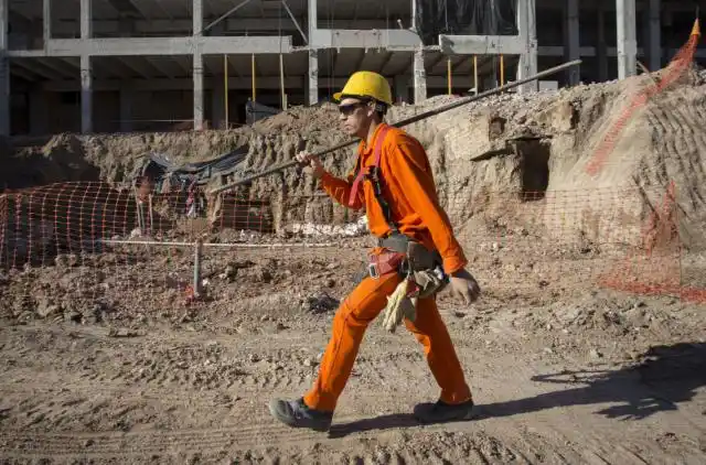 Datos del Indec: cayeron la construcción y la industria en junio
