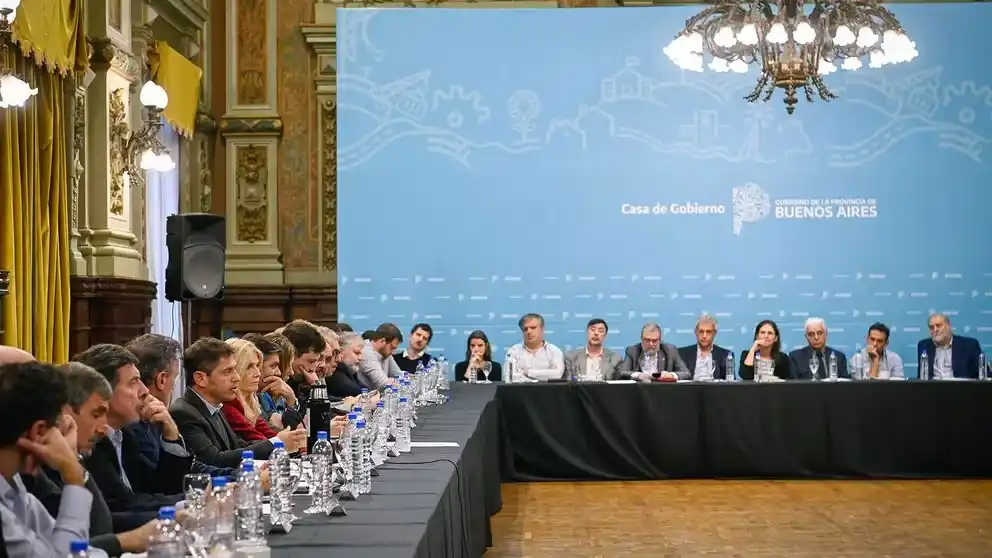 Kicillof con los rectores de universidades bonaerenses