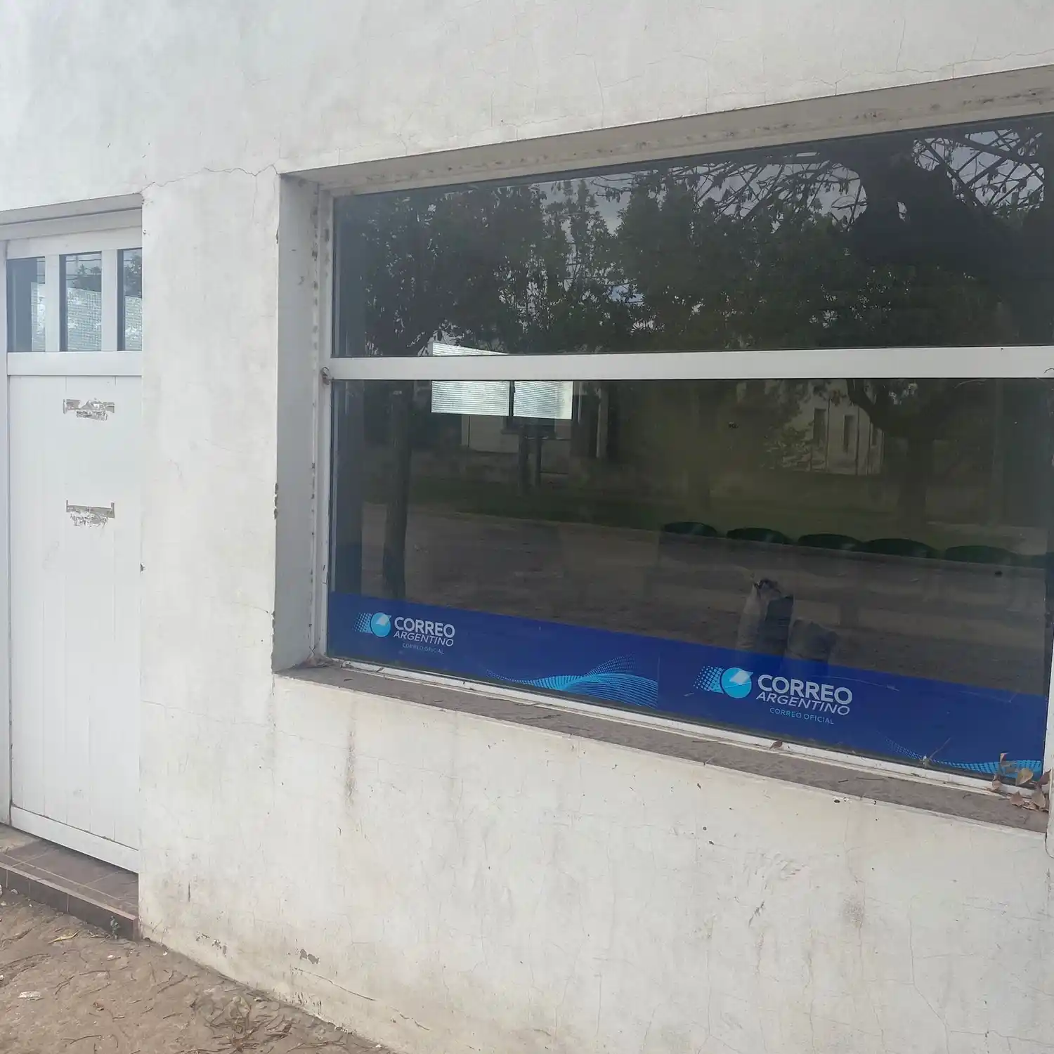 El pueblo no cuenta con bancos ni cajeros, y ahora pierde también el correo.